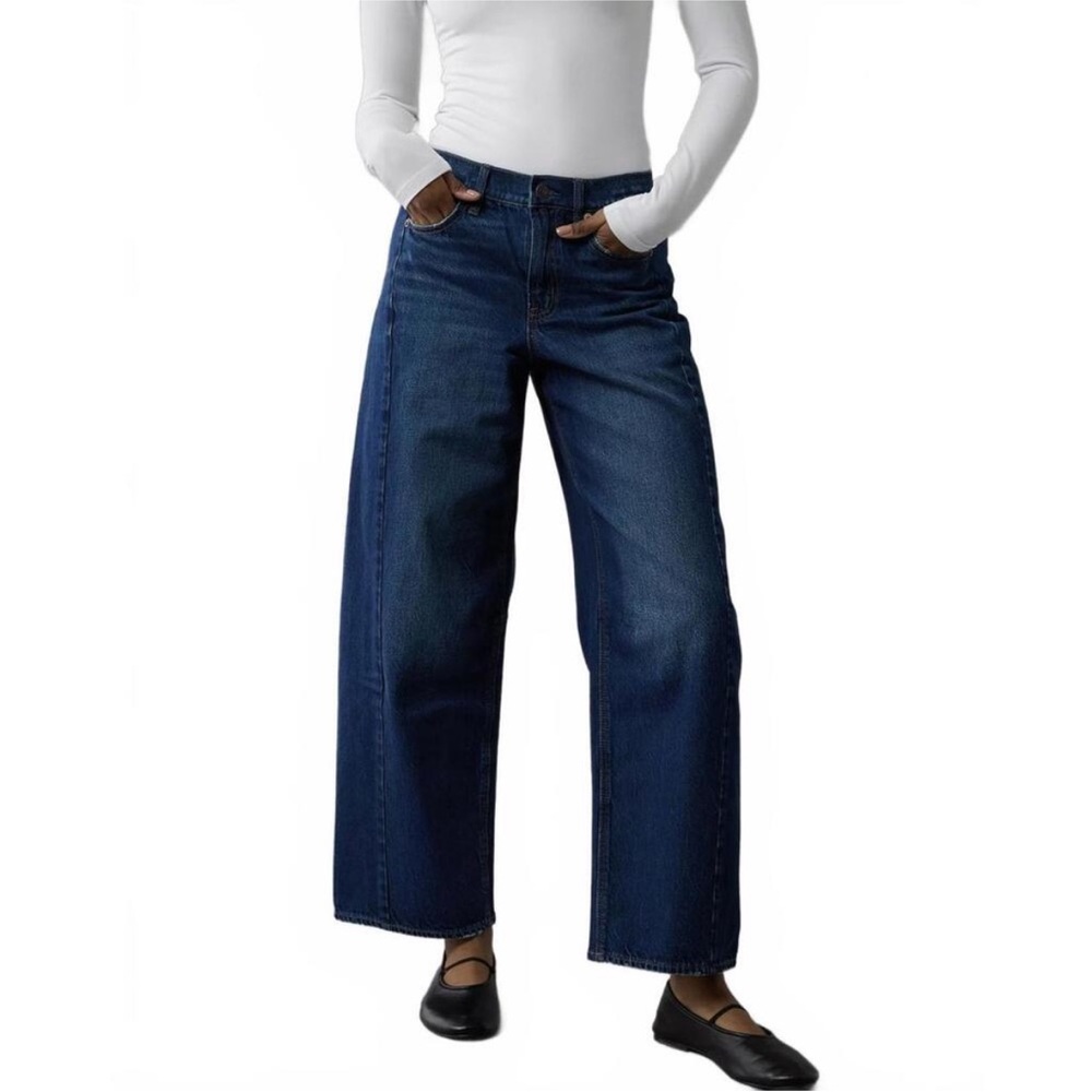 AE Dreamy Drape Strigid Barrel Jean